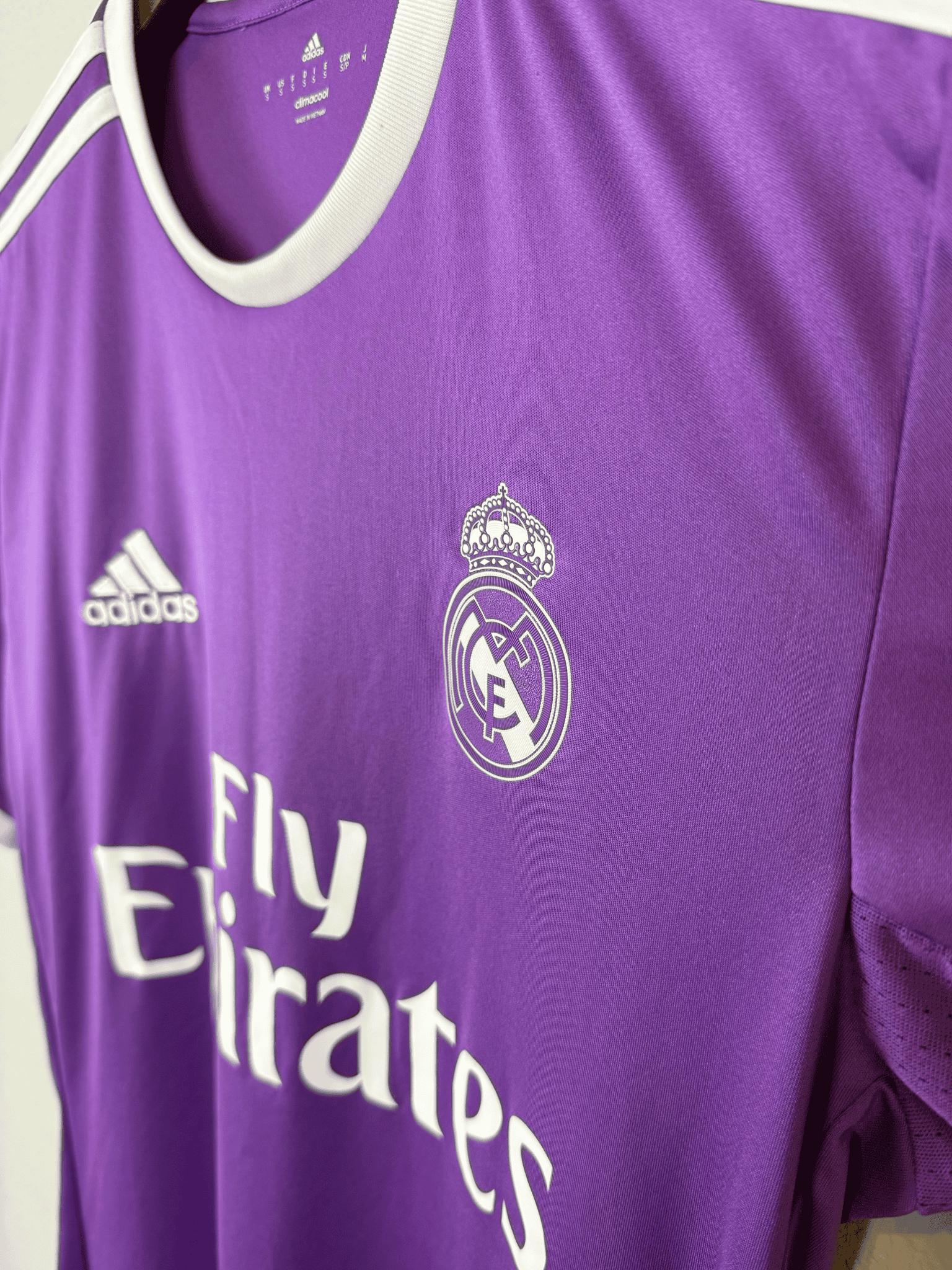 2016 Real Madrid Away - Cristiano Ronaldo #7 Small - Image 5