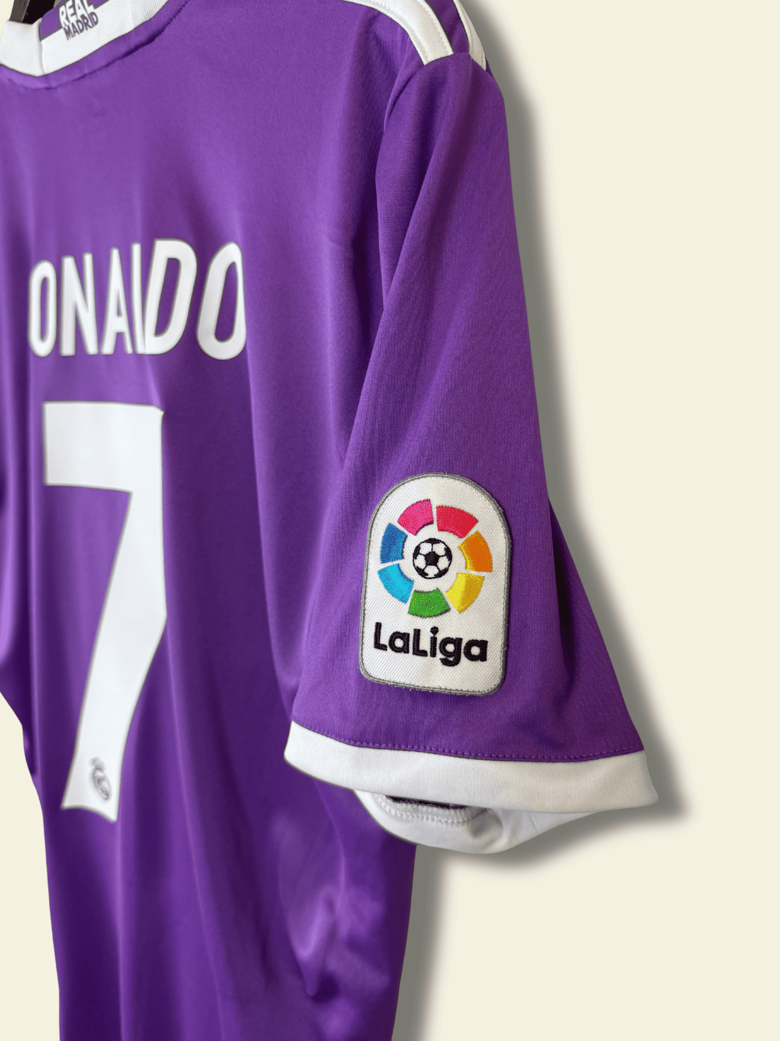 2016 Real Madrid Away - Cristiano Ronaldo #7 Small - Image 3