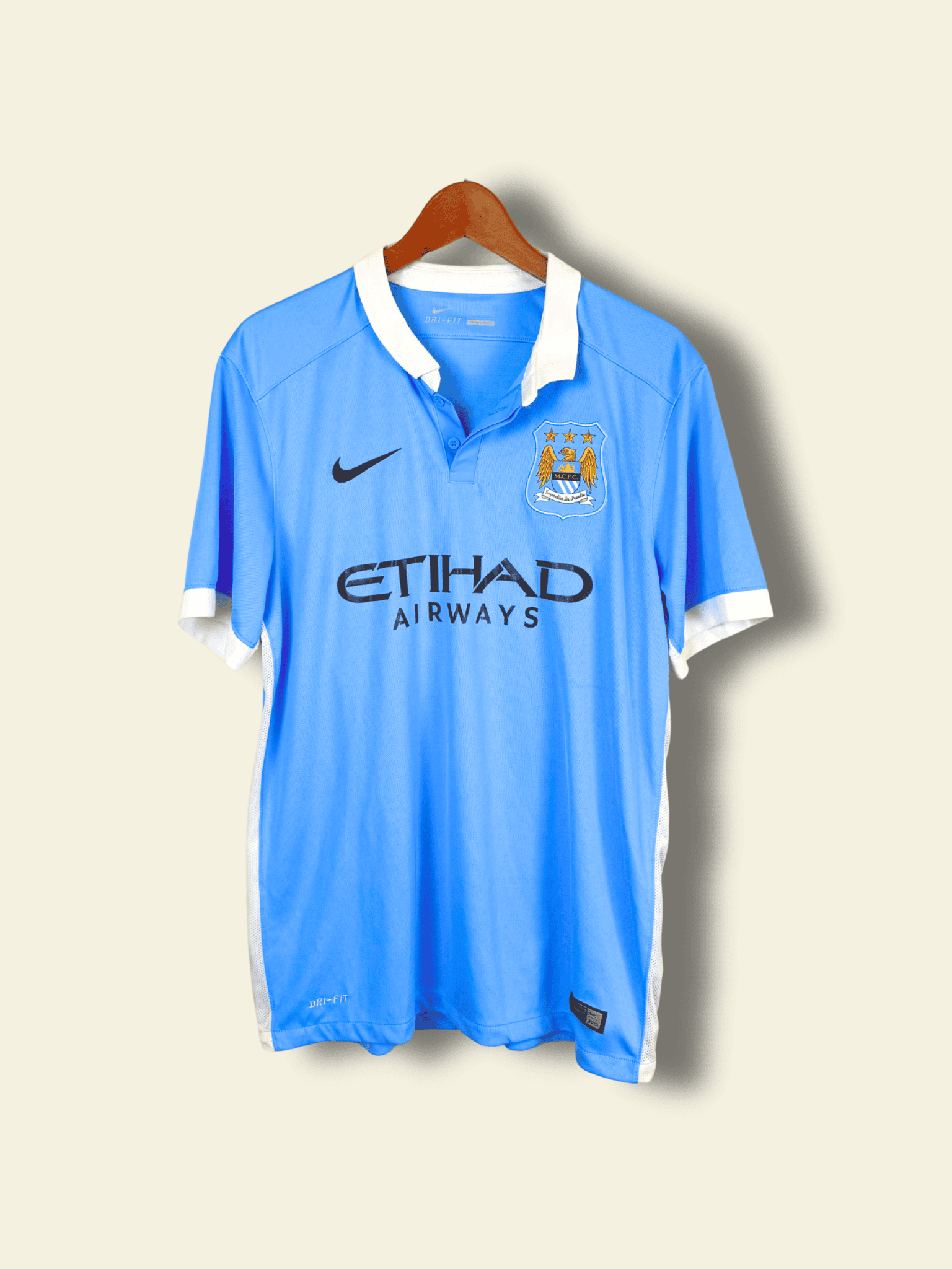 2015-manchester-city-home-sergio-aguero-10-large-658886-489-nike-1