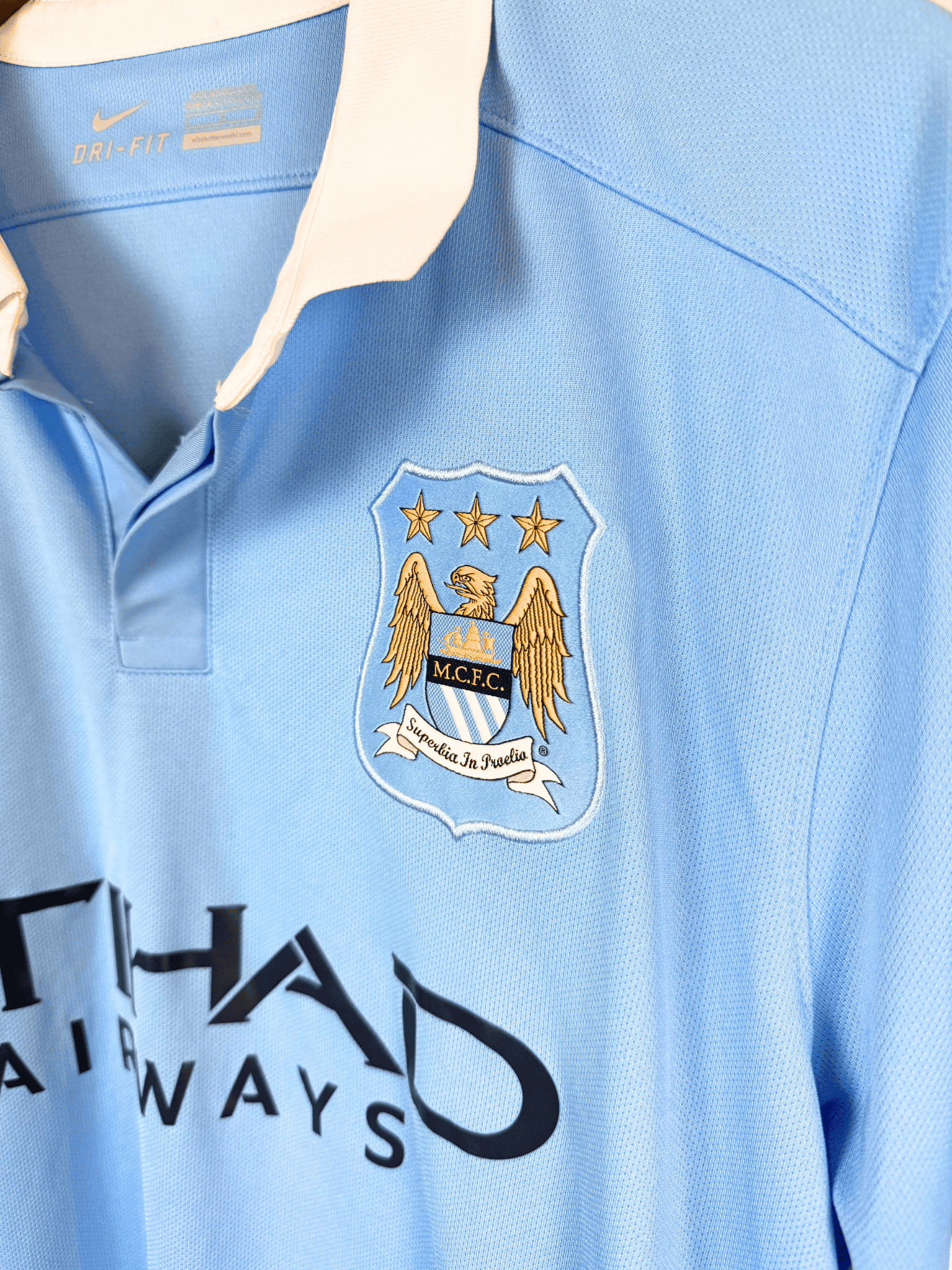 2015-manchester-city-home-sergio-aguero-10-large-658886-489-nike-4