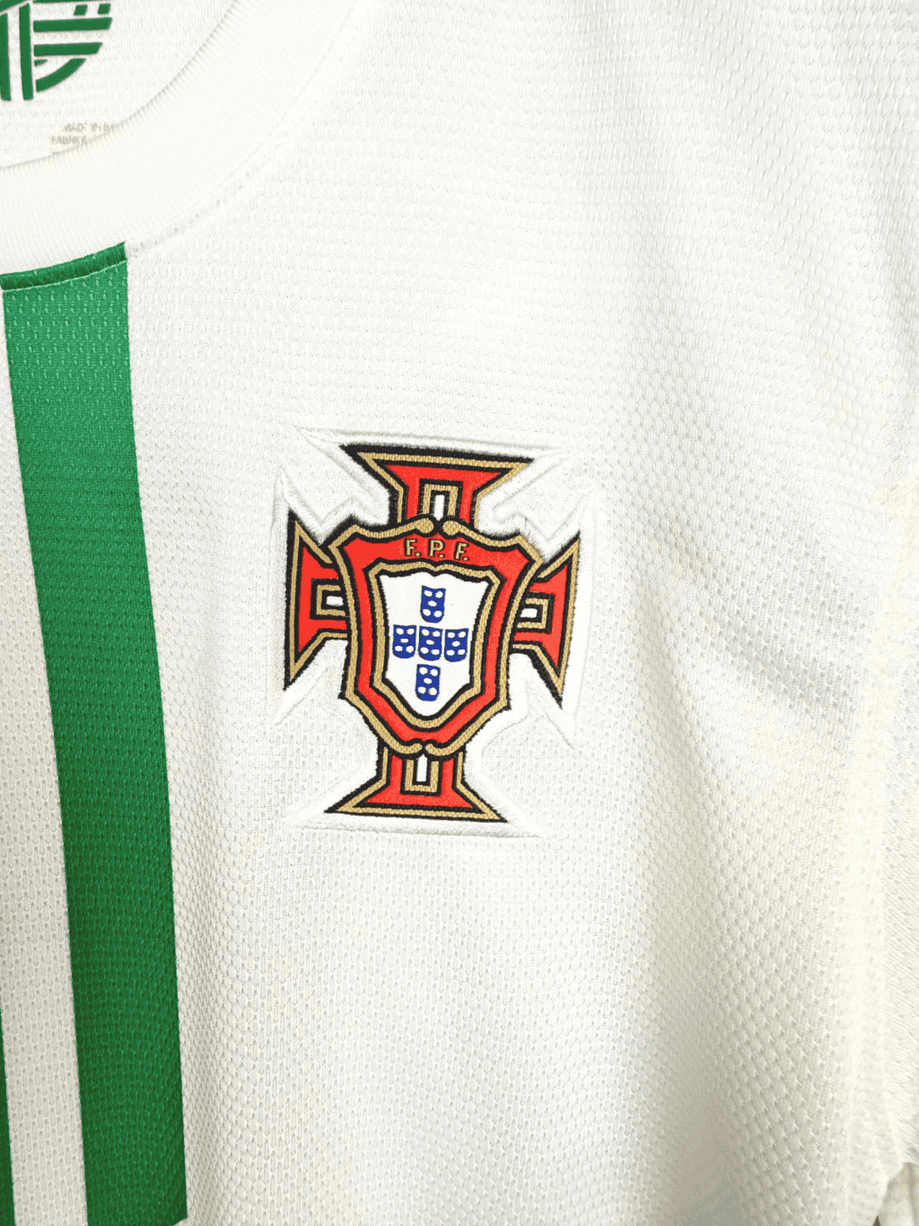 2012 Portugal Away - Cristiano Ronaldo #7 Small - Image 4