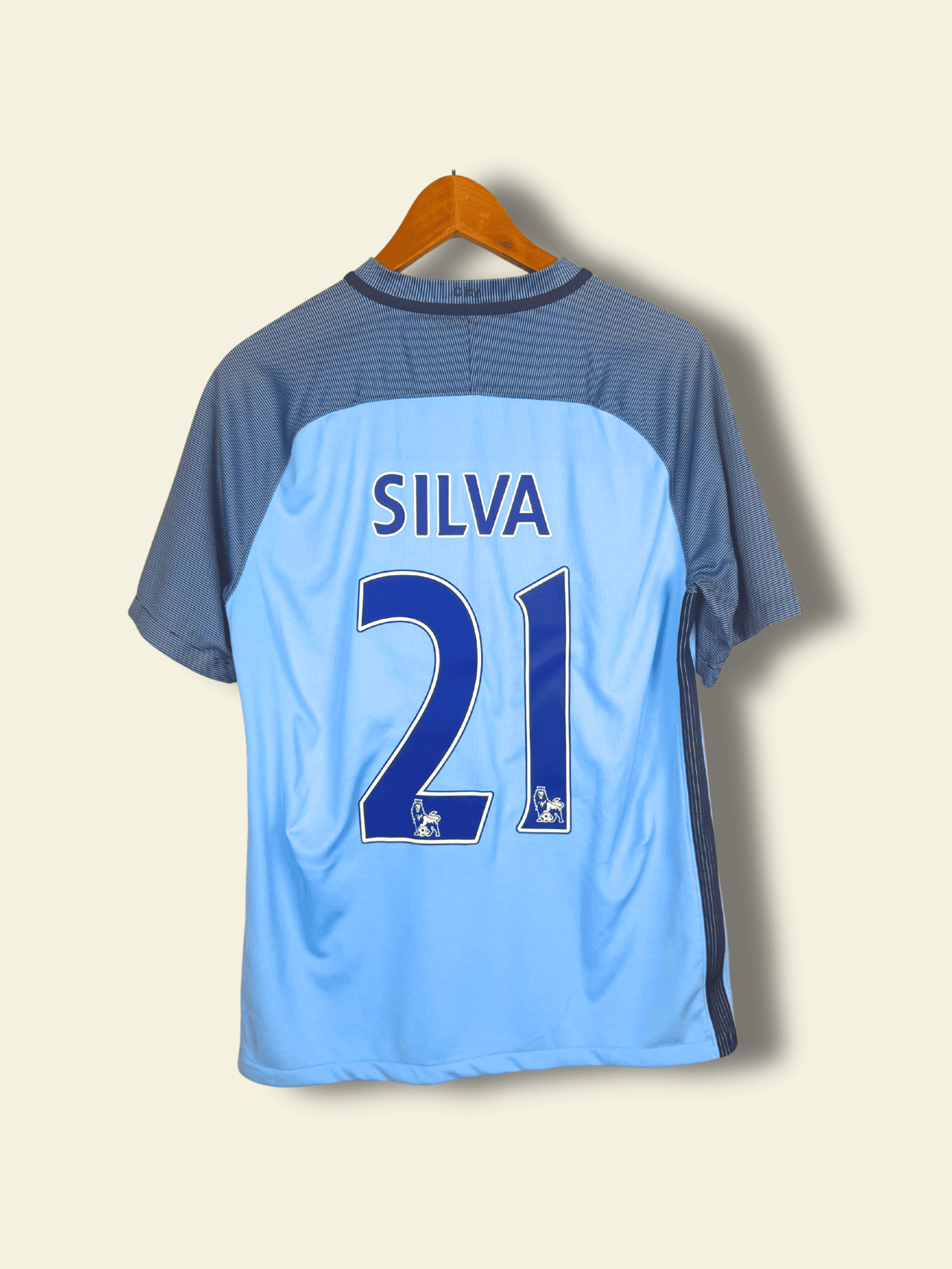 2016-manchester-city-david-silva-21-medium-776907-489-nike-1