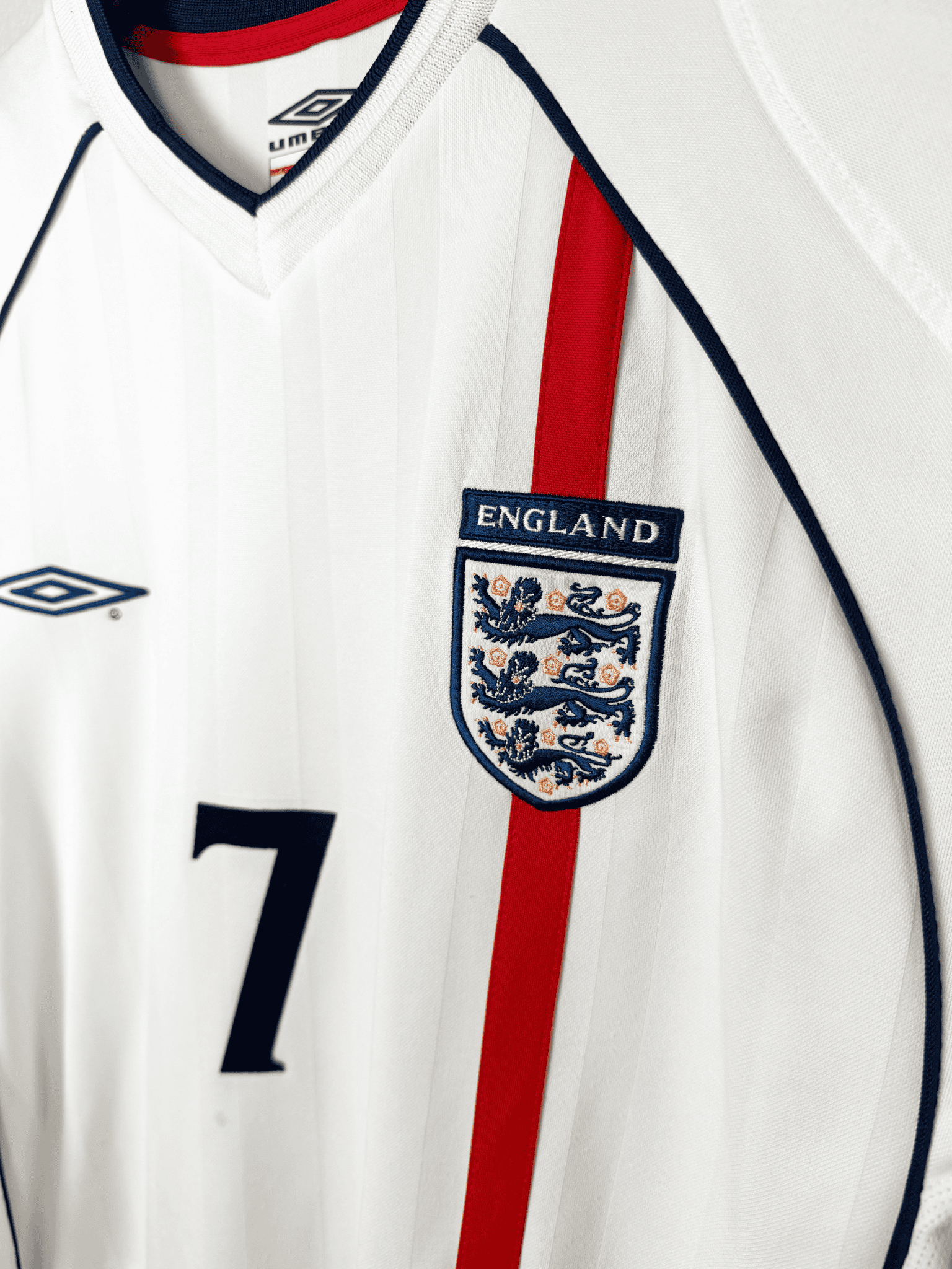 2002-england-home-david-beckham-7-large-3
