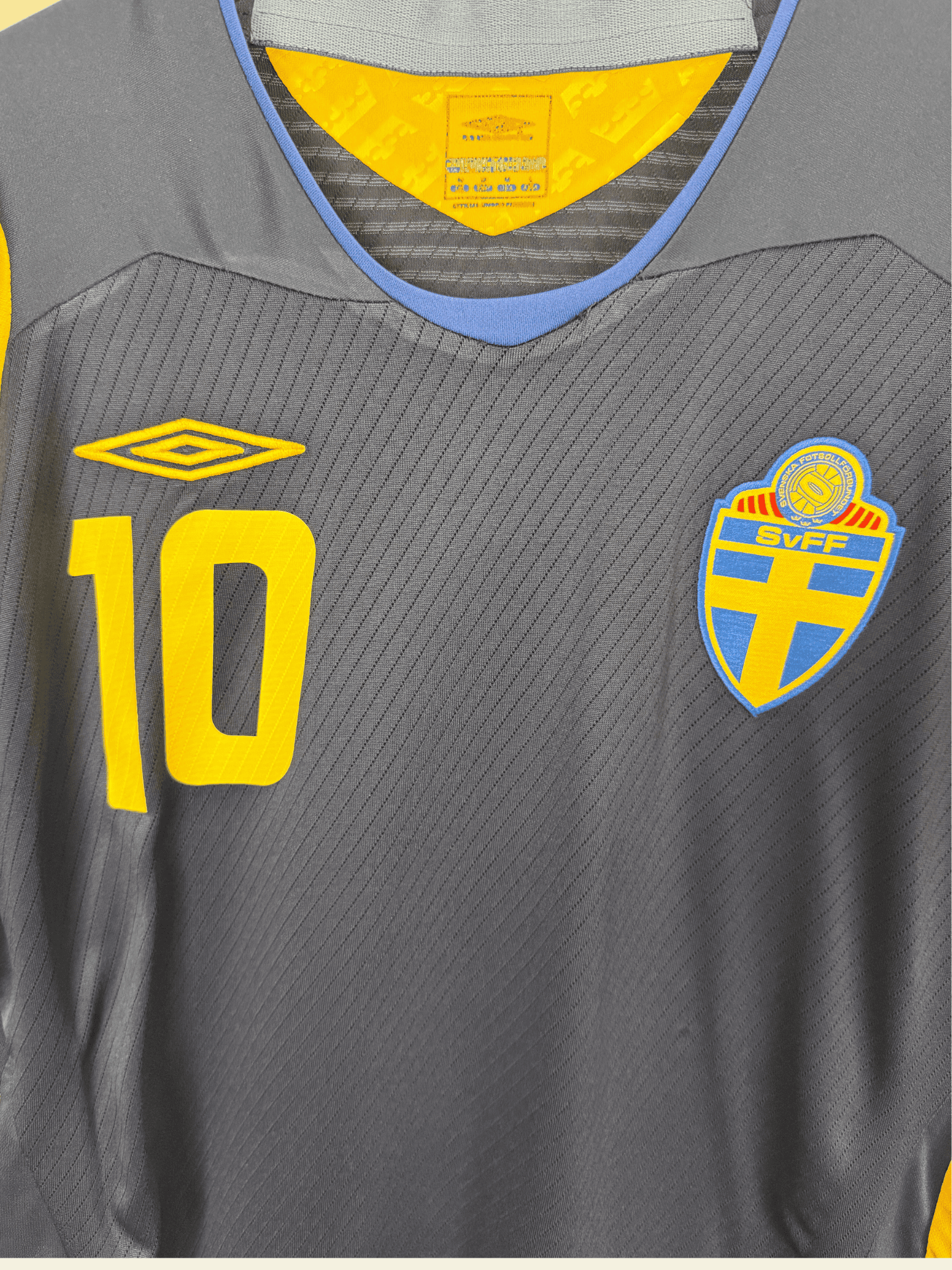 2008-sweden-away-zlatan-ibrahimovic-10-medium-3