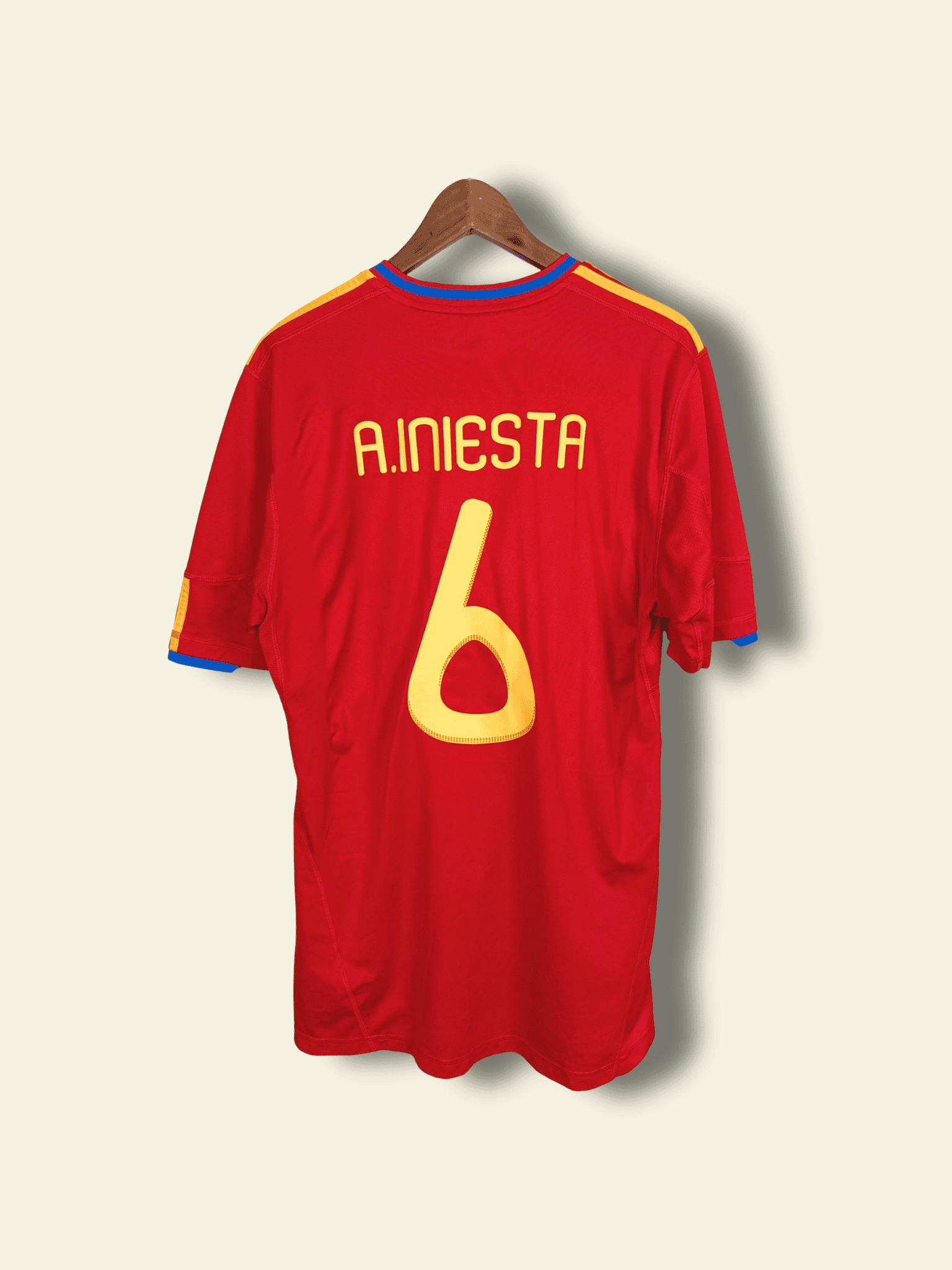 2010-spain-home-andres-iniesta-6-large-v31236-adidas-1