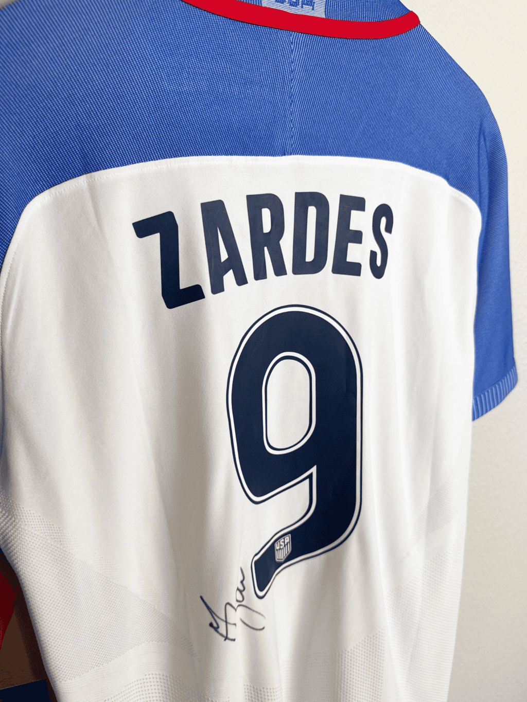 2016 USA Home - Gyasi Zardes #17 Signed BNWT - Image 3