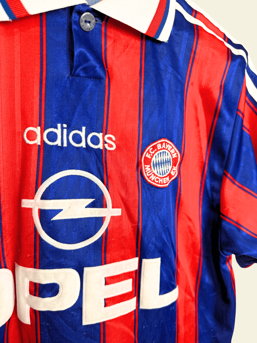 1995 Bayern Munich Away - Small - Image 3