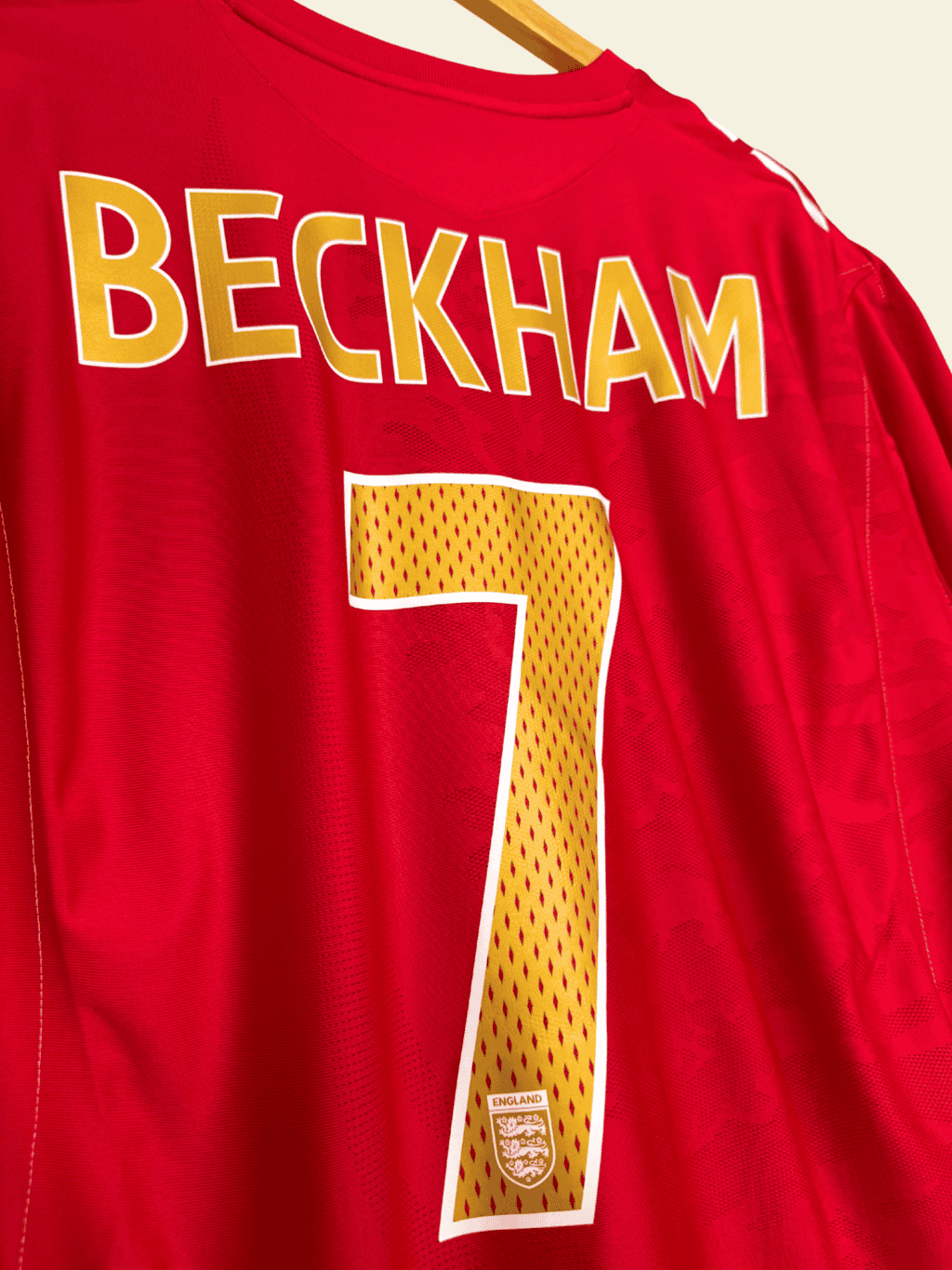 2006 England Away - David Beckham #7 XXL - Image 4