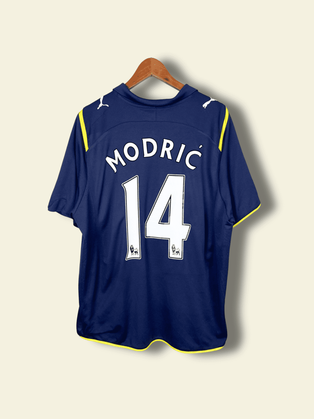 2009 Tottenham Spurs Away - Luka Modric #14 XXL - Image 2
