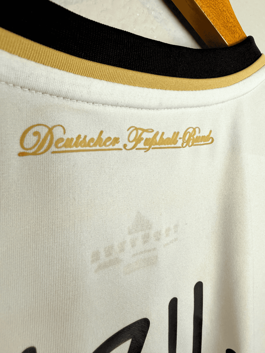 2010 Germany Home - Mesut Ozil #8 XXL - Image 3