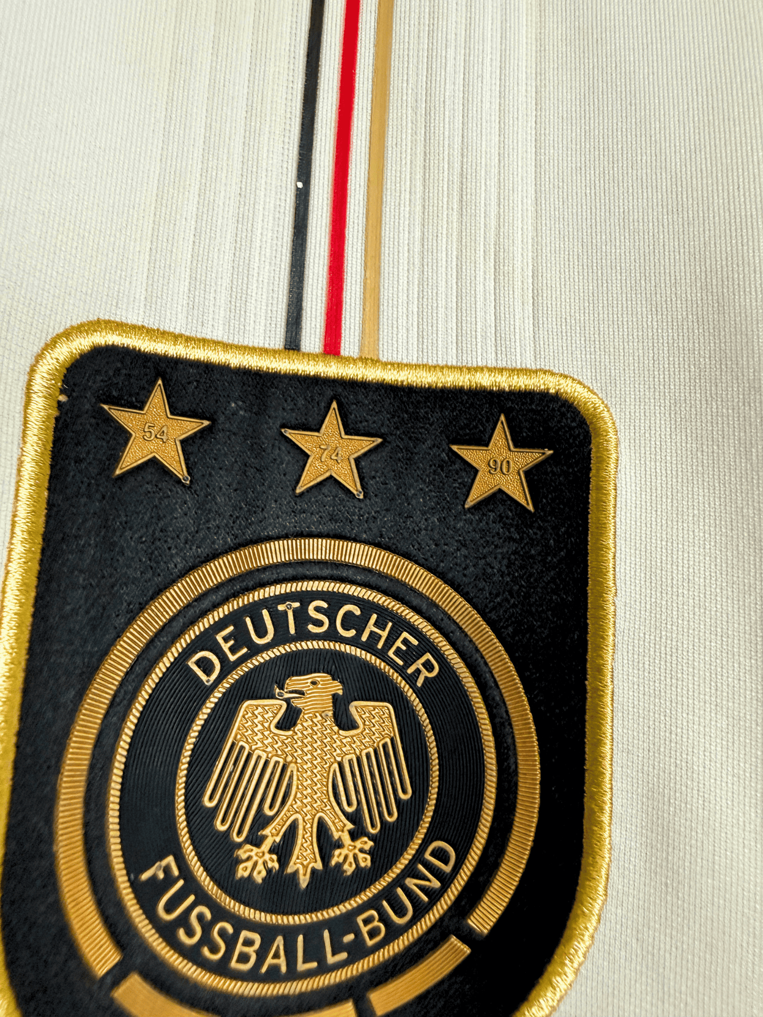 2010-germany-home-mesut-ozil-8-xxl-p41477-adidas-3