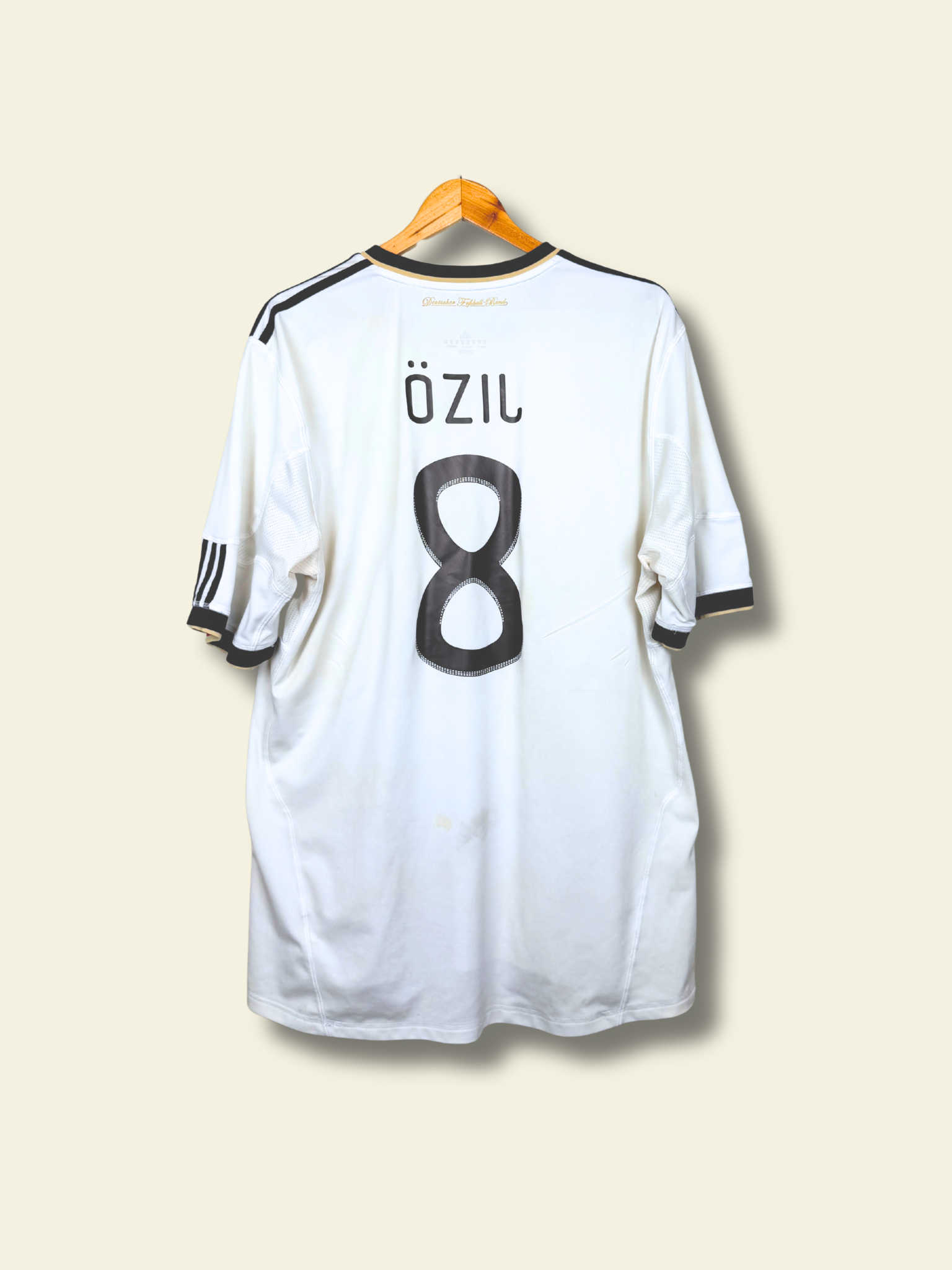 2010 Germany Home - Mesut Ozil #8 XXL - Image 2
