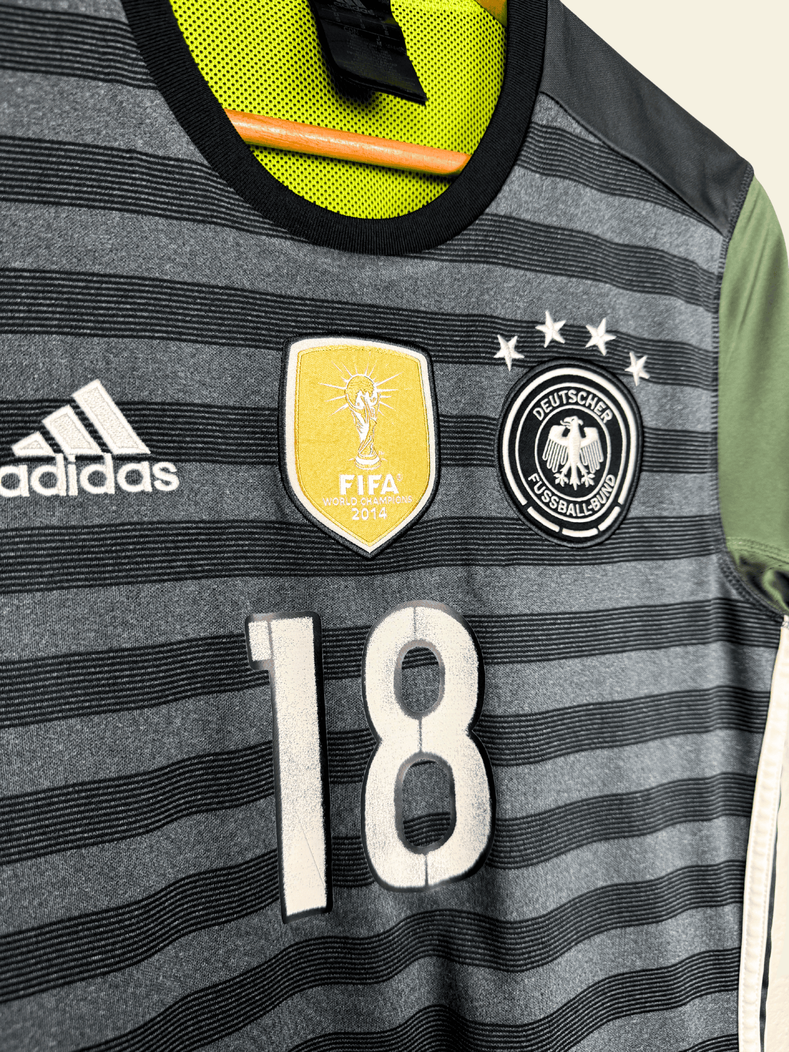 2016-germany-away-toni-kroos-18-small-aa0110-adidas-4
