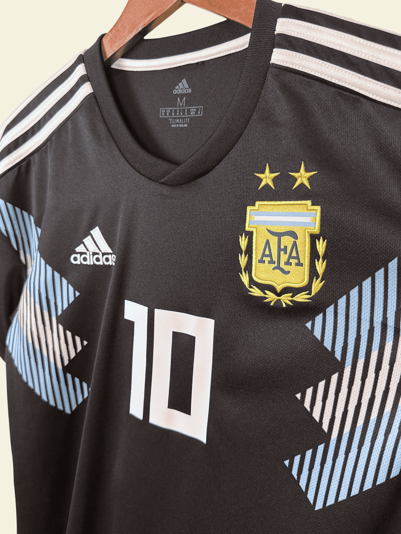 2018 Argentina Away - Lionel Messi #10 Medium - Image 4
